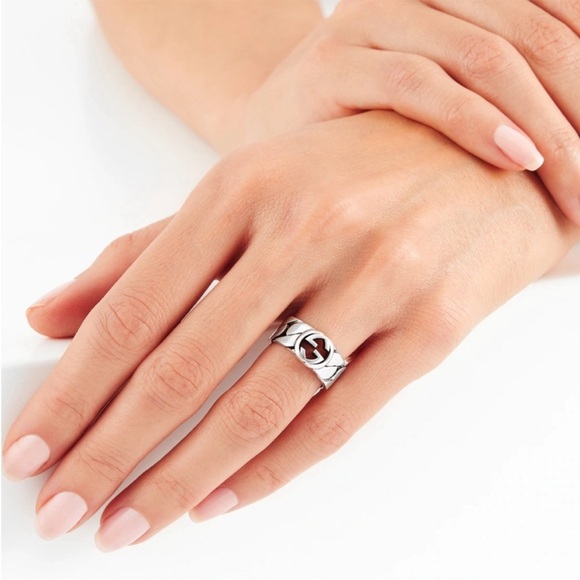 🔥⛓️ Gucci Interlocking G Ring - Picture 2 of 9